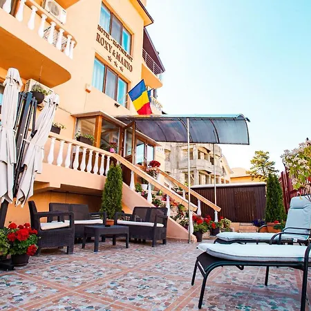 Roxy & Maryo Hotel