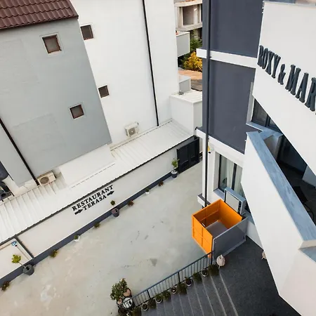 Roxy&maryo Hotel 3*